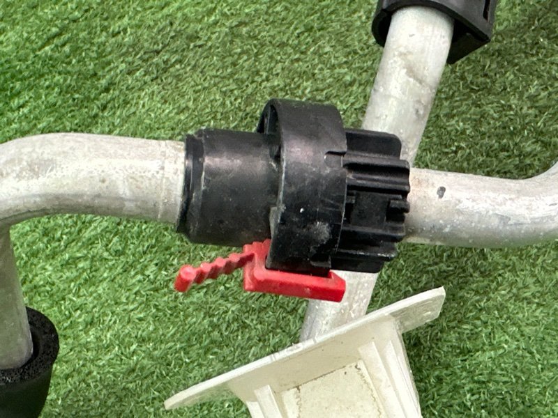 Трубка кондиционера Mitsubishi Outlander 3