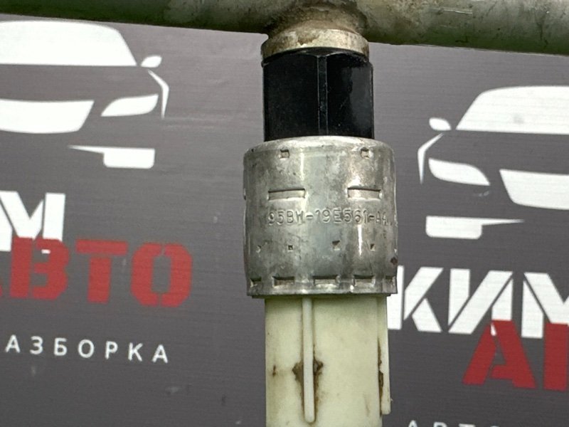 Трубка кондиционера Ford Focus 2