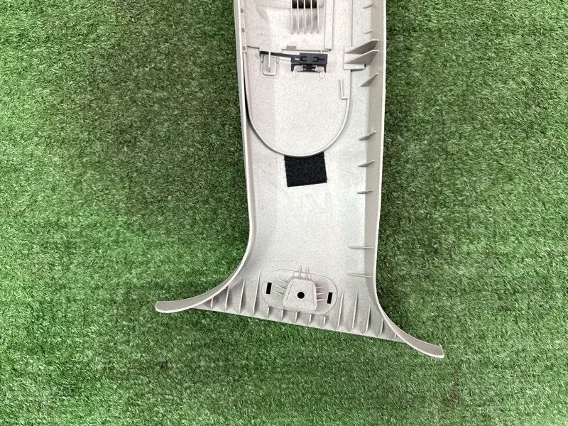 Накладка центральной стойки верхняя Ford Mondeo 3