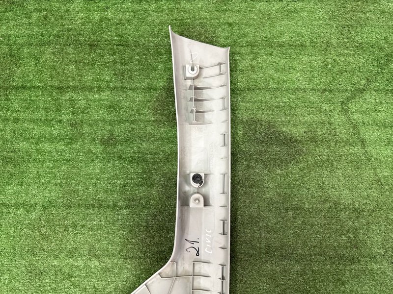 Накладка стойки лобового стекла Honda Civic