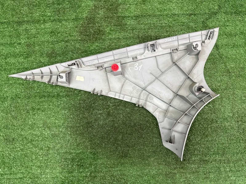 Накладка стойки кузова Honda Civic 4D