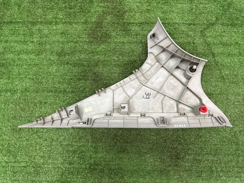 Накладка стойки кузова Honda Civic 4D