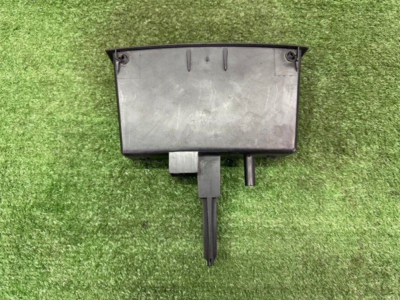 Ящик центральной консоли Peugeot 307