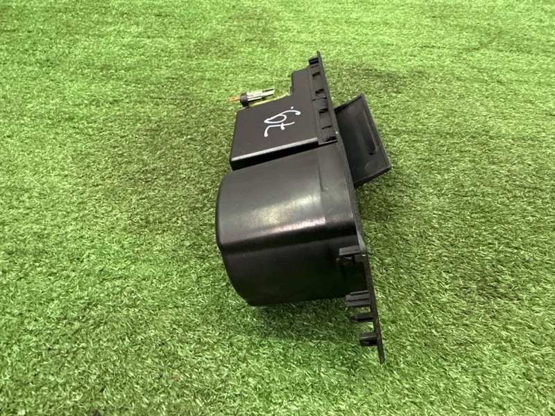 Пепельница с бардачком Ford Mondeo 3