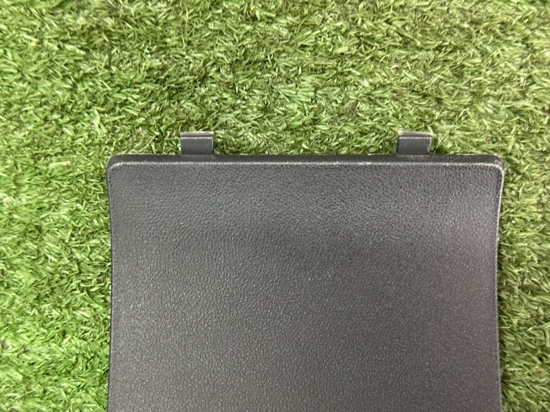 Крышка блока предохранителей салона Hyundai Getz