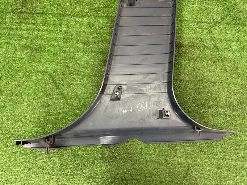 Накладка центральной стойки нижняя Ford Mondeo 4