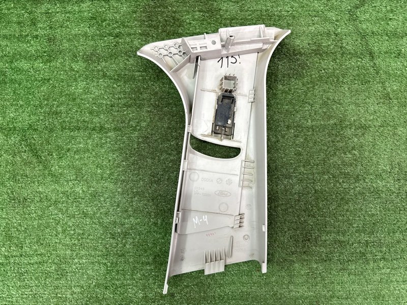 Накладка центральной стойки верхняя Ford Mondeo 4