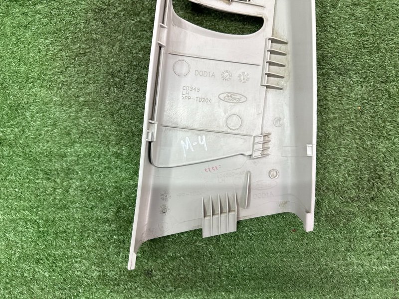 Накладка центральной стойки верхняя Ford Mondeo 4