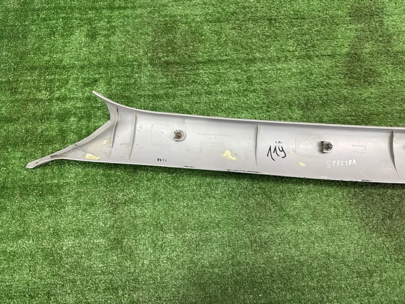 Накладка стойки лобового стекла Kia Spectra