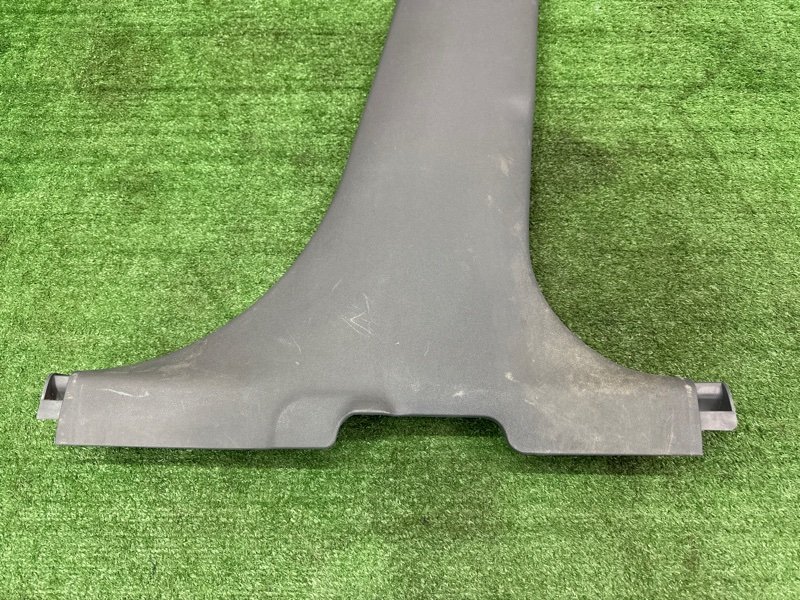 Накладка центральной стойки нижняя Kia Rio 2