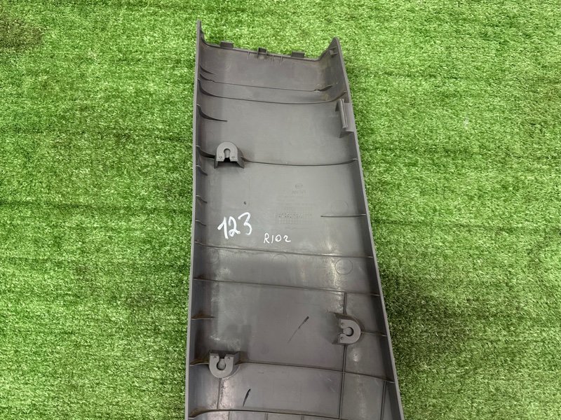 Накладка центральной стойки нижняя Kia Rio 2