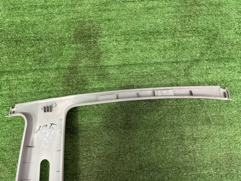 Накладка центральной стойки верхняя Kia Spectra