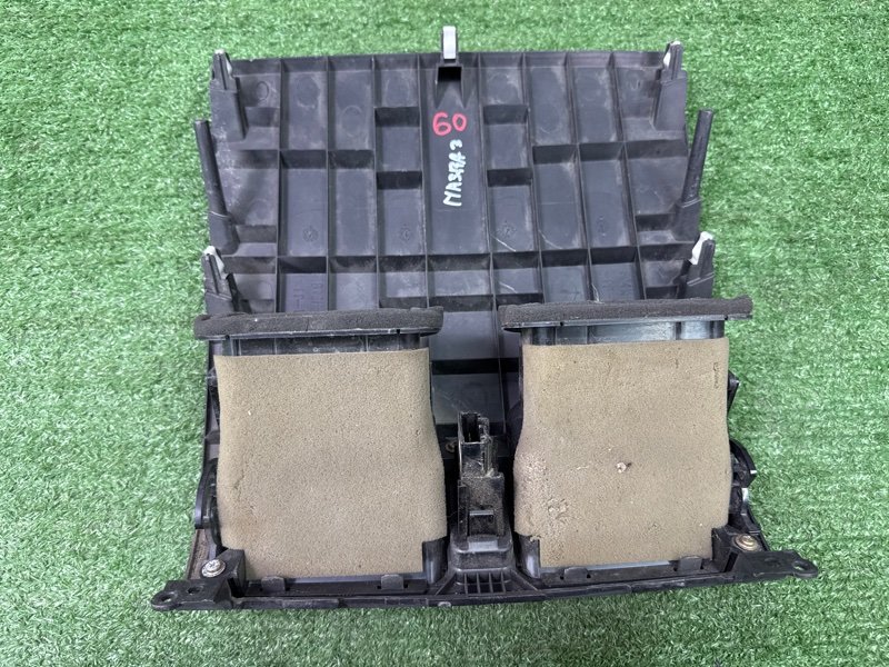 Накладка панели приборов с дефлекторами mazda mazda 3 BK