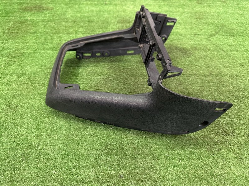 Накладка центральной консоли Ford Mondeo 3