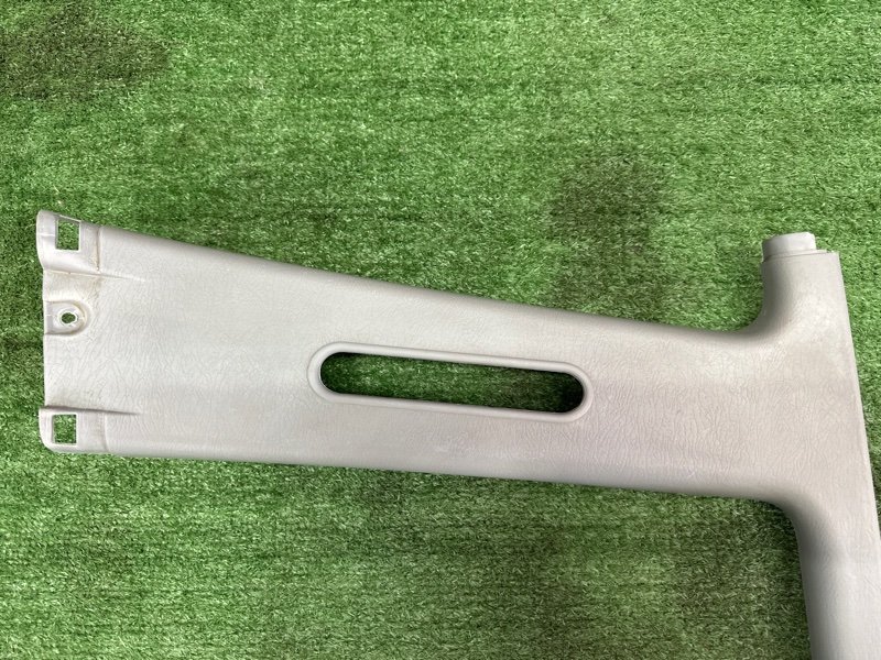 Накладка центральной стойки верхняя Kia Spectra SD