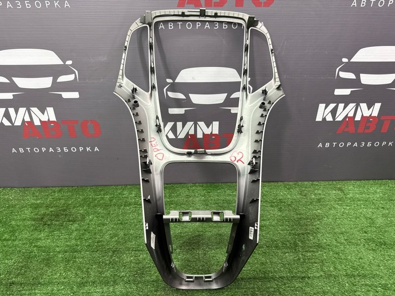 Накладка центральной консоли Opel Astra J