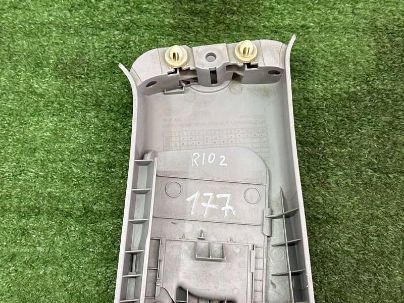 Накладка центральной стойки верхняя Kia Rio 2