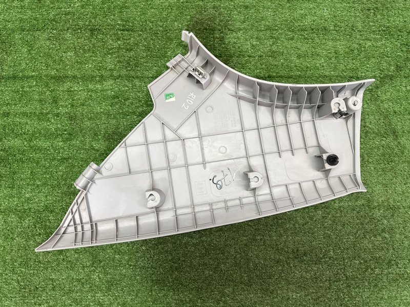 Накладка стойки кузова Kia Rio 2