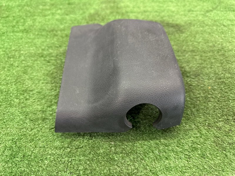 Кожух рулевой колонки Kia Rio 2