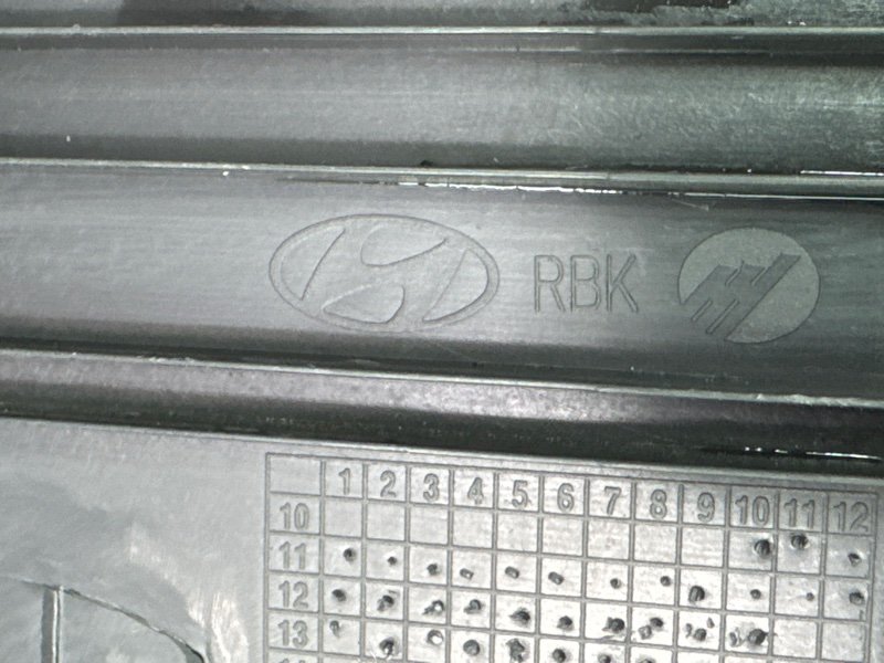 Накладка задней панели Hyundai Solaris 1 2013 RB