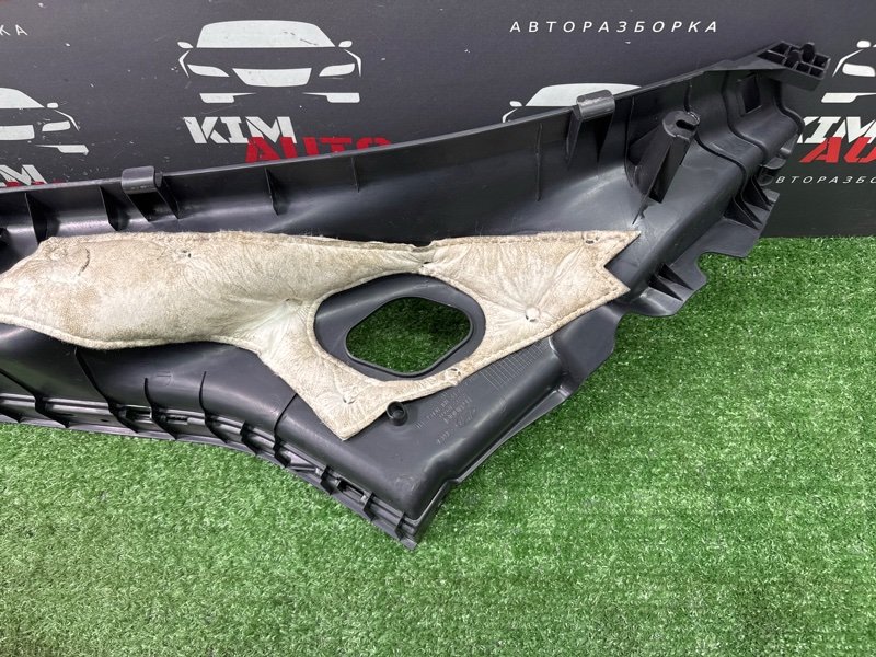 Накладка стойки кузова Hyundai Solaris 1 2013 RB