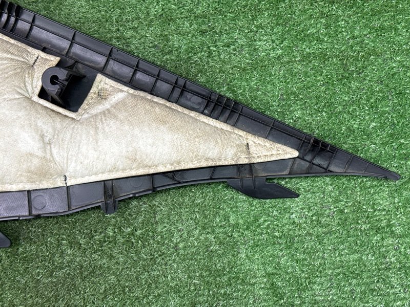 Накладка стойки кузова Hyundai Solaris 1 2013 RB