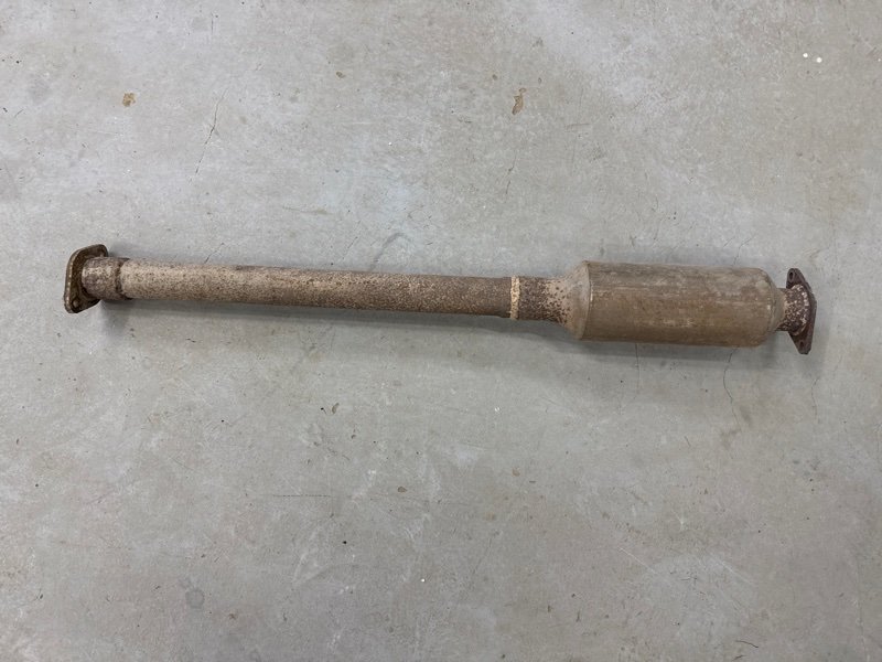 Резонатор глушителя Ford Kuga 2013 SUV