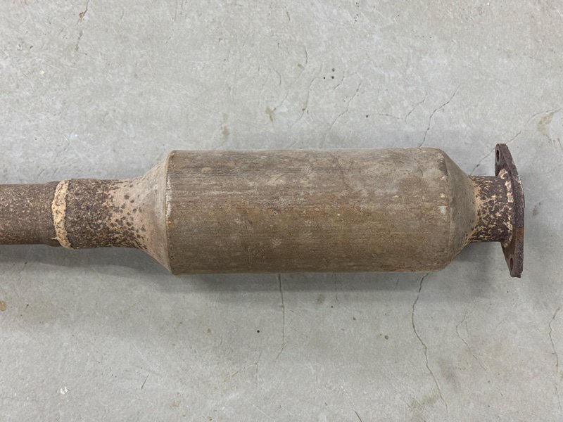 Резонатор глушителя Ford Kuga 2013 SUV