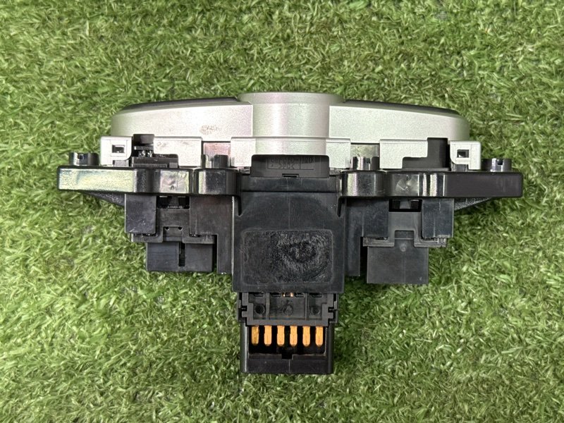 Кнопка аварийной сигнализации Hyundai Solaris 1 2013 RB