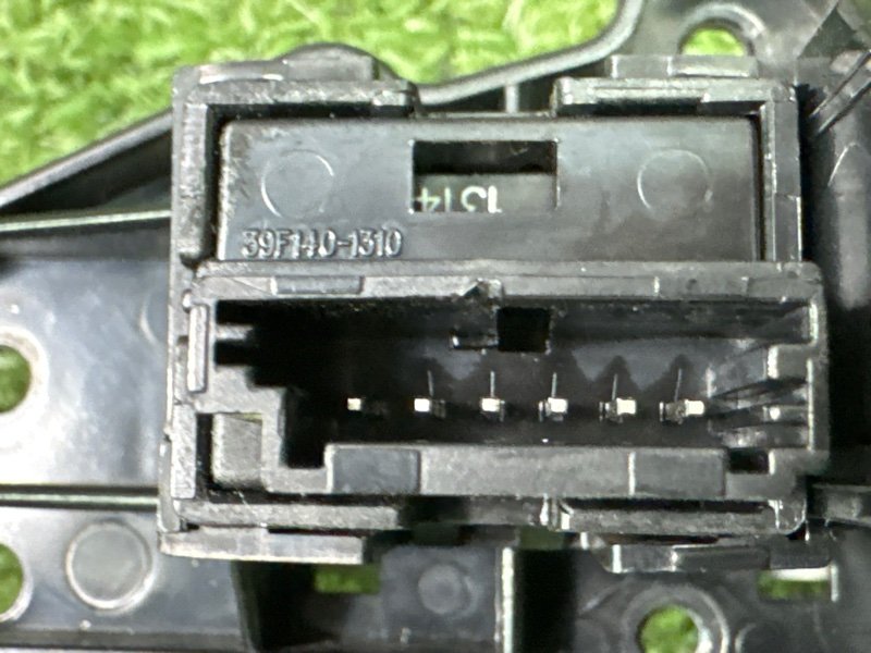 Кнопка аварийной сигнализации Hyundai Solaris 1 2013 RB