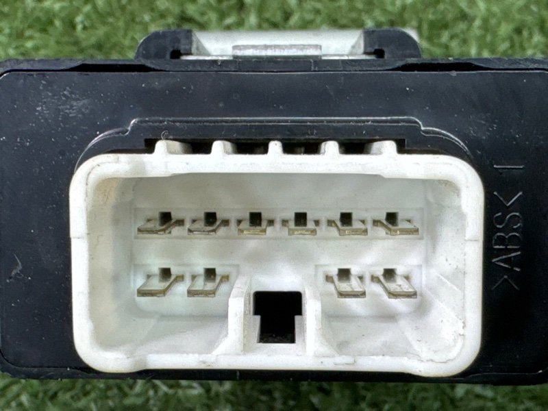 Реле указателей поворотов Hyundai Solaris 1 2013 RB