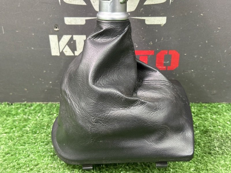 Рукоять с чехлом МКПП Hyundai Solaris 1 2013 RB