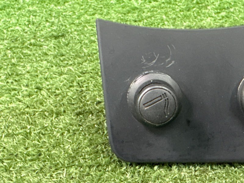 Панель с прикуривателем и розеткой Hyundai Solaris 1 2013 RB