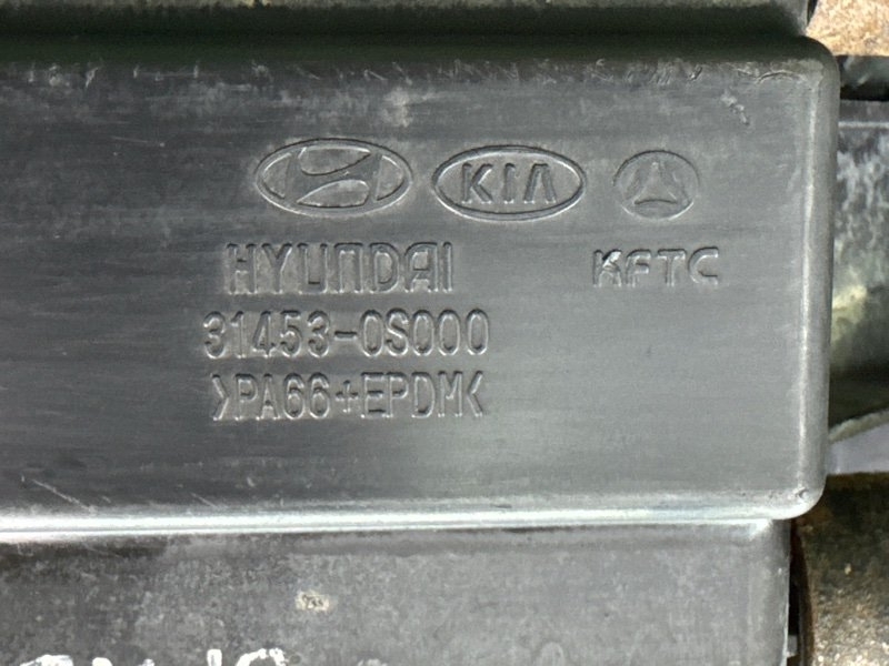 Бензобакбак топливный Kia Cerato 1