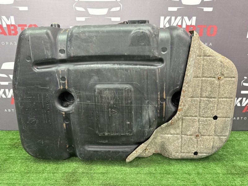 Бензобакбак топливный Kia Cerato 1