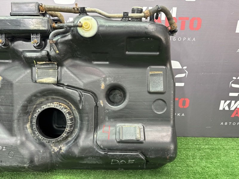 Бензобакбак топливный Kia Cerato 1