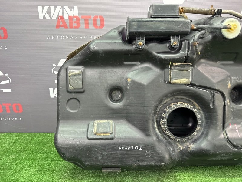 Бензобакбак топливный Kia Cerato 1