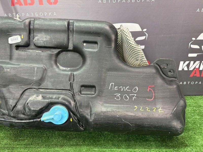 Бензобакбак топливный Peugeot 307