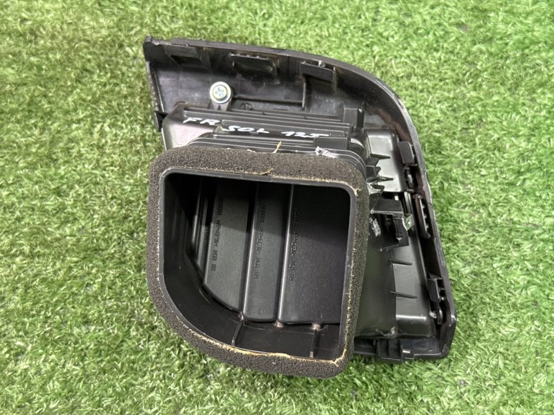 Дефлектор отопителя Hyundai Solaris 1 2013 RB