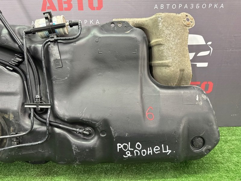 Бензобакбак топливный Volkswagen Polo 3