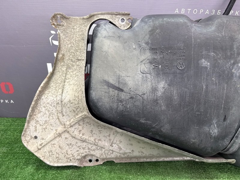 Бензобакбак топливный Volkswagen Polo 3