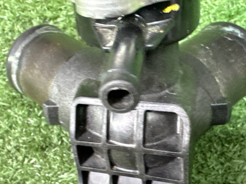 Горловина радиатора с крышкой Hyundai Solaris 1 2013 RB