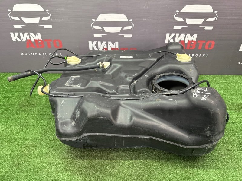 Бензобакбак топливный Ford Focus 2