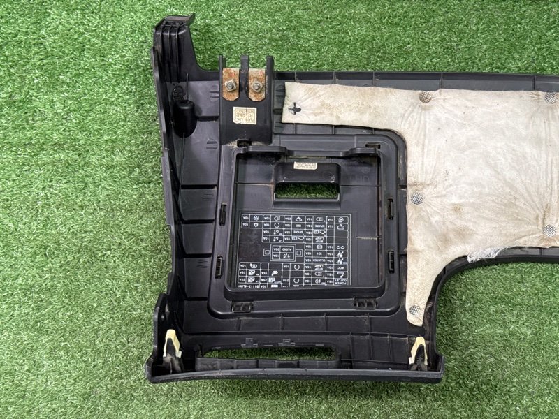 Накладка торпедо нижняя левая Hyundai Solaris 1 2013 RB