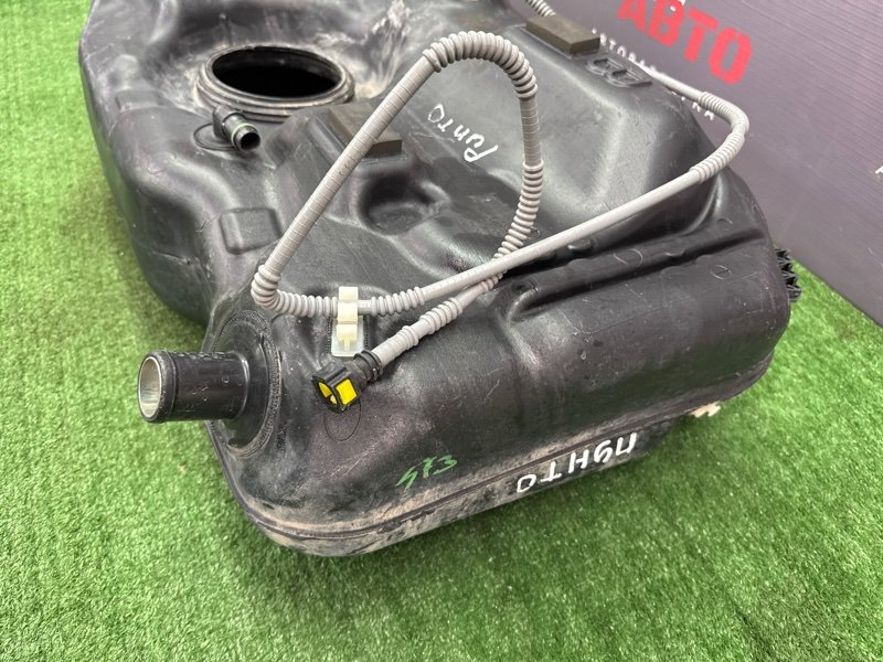 Бензобакбак топливный Fiat Punto