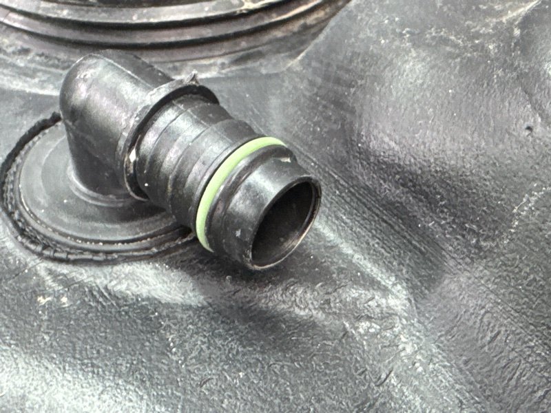 Бензобакбак топливный Fiat Punto