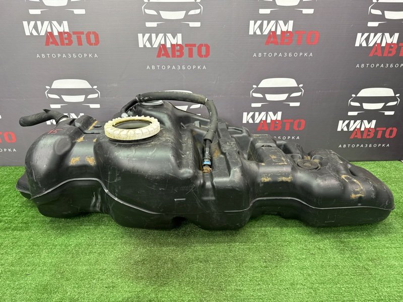 Бензобакбак топливный Toyota Land Cruiser 200