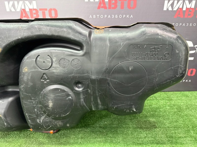 Бензобакбак топливный Toyota Land Cruiser 200