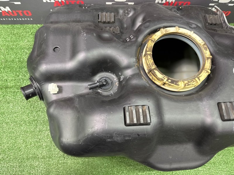 Бензобакбак топливный Honda Civic 4D