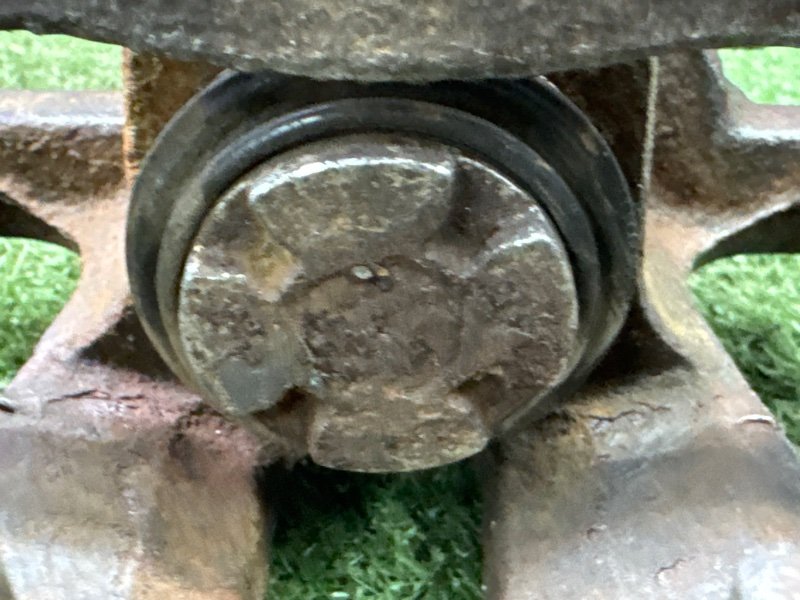 Суппорт тормозной Hyundai Solaris 1 2013 RB